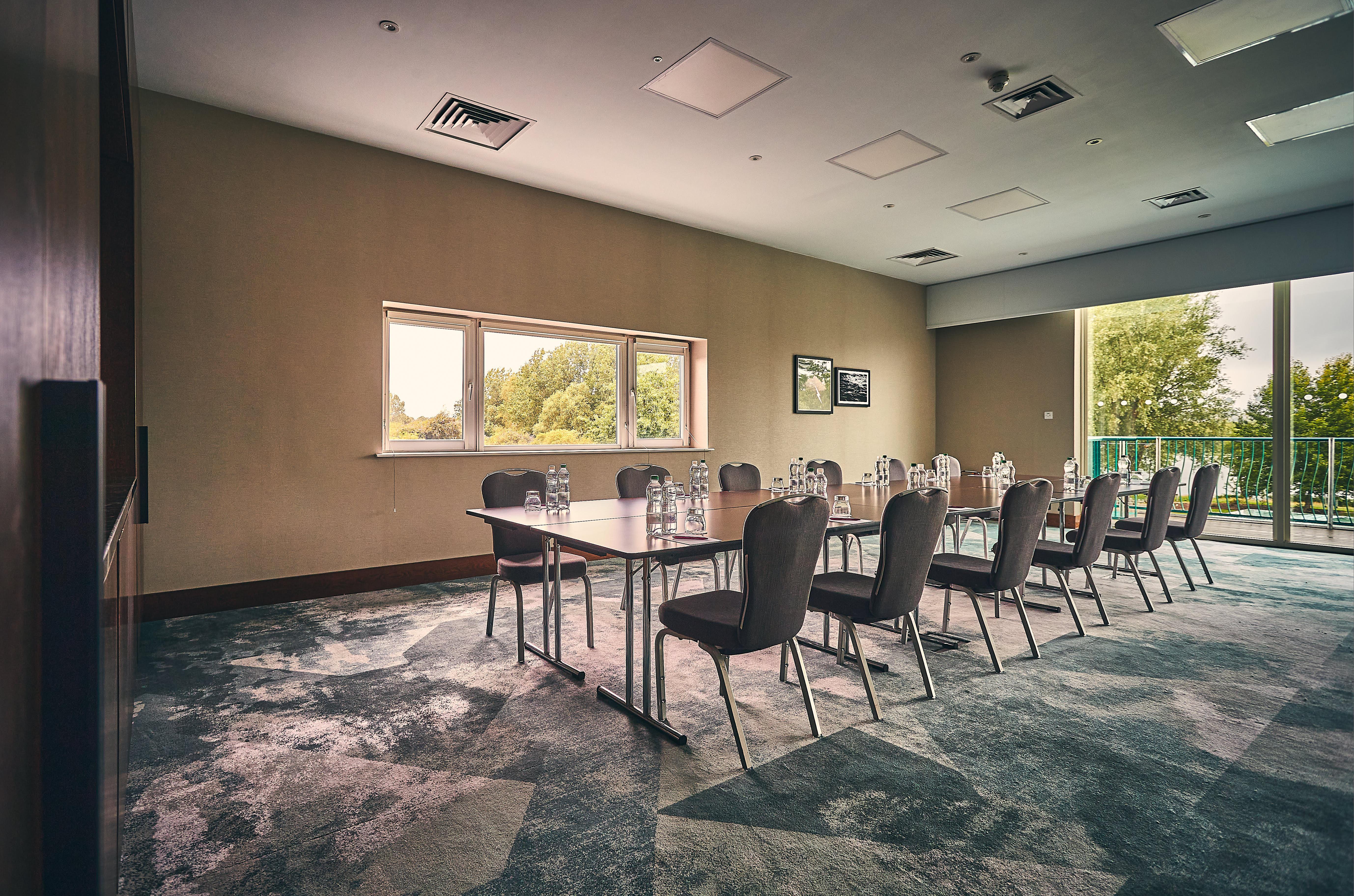 Crowne Plaza Marlow By Ihg Экстерьер фото