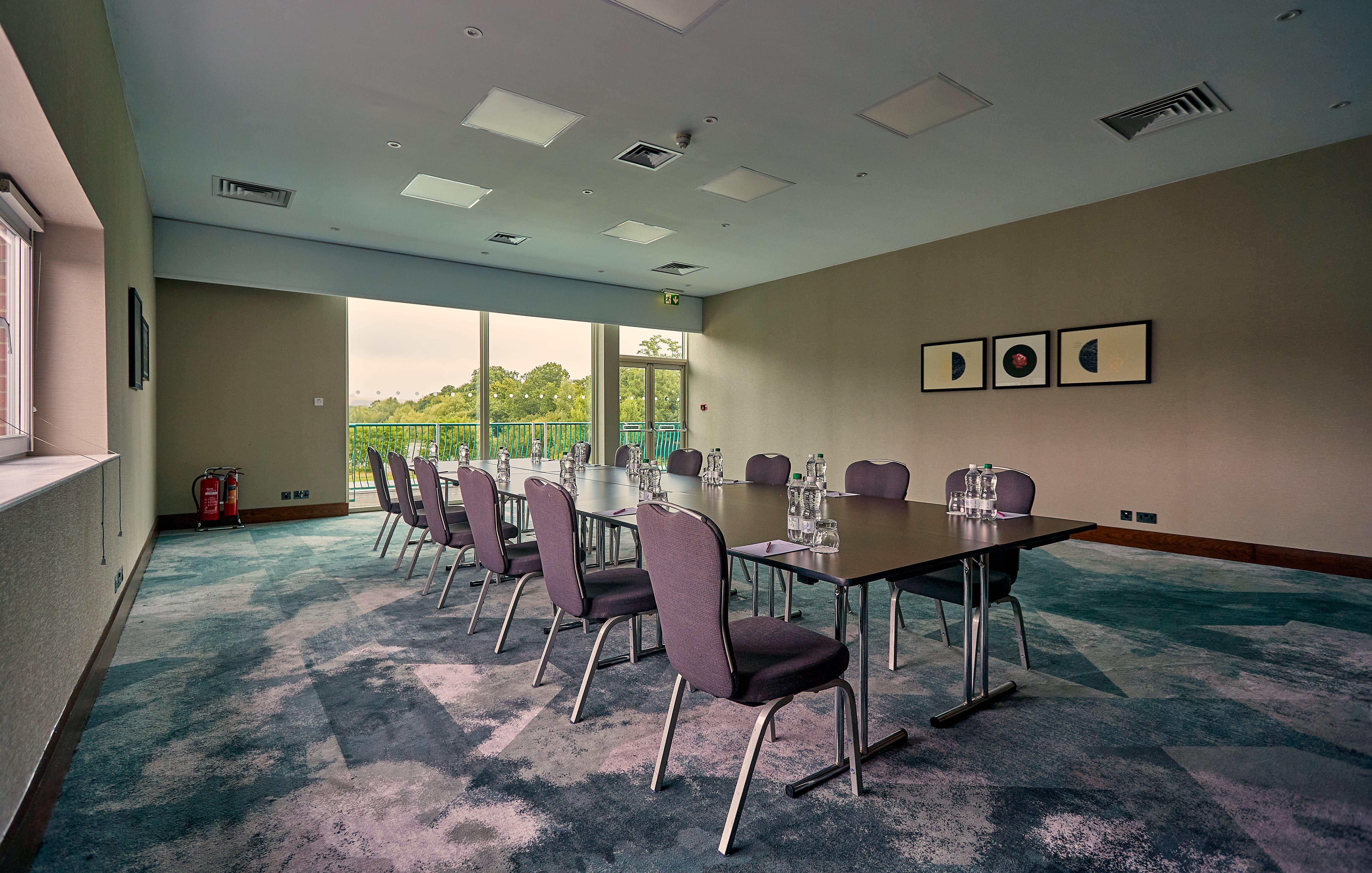 Crowne Plaza Marlow By Ihg Экстерьер фото